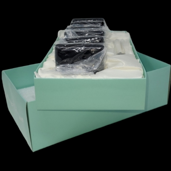 NIB PLACETILE DESIGNS - Picture 2 of 7